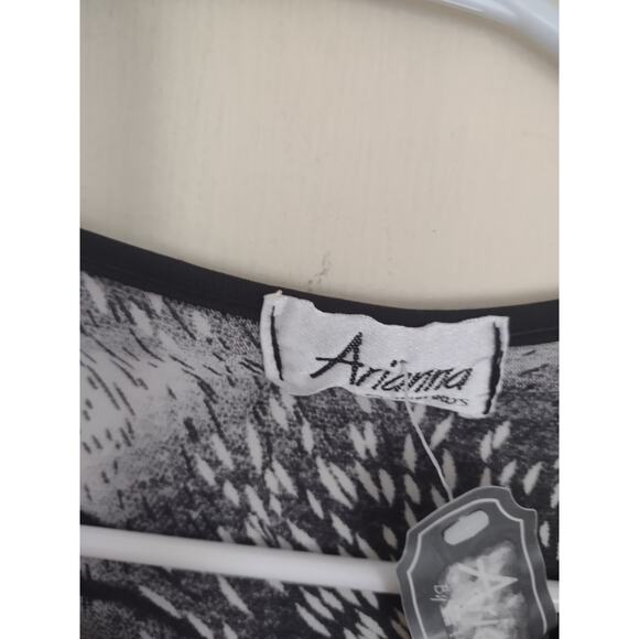 Arianna by Howards Lightweight Blouse Ruched Medium Funky Sheer Pool Cover-up - Picture 2 of 5